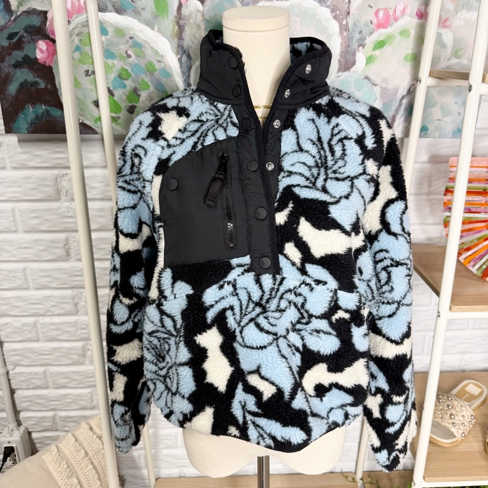 Free People Rocky Ridge Hit The Slopes Fleece Pullover Blue Floral